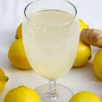 مشروب الليمون مع الزنجبيل